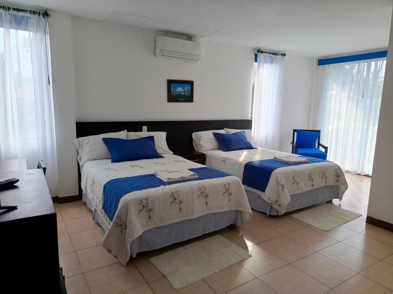 Hotel Yurak Archidona Exteriér fotografie